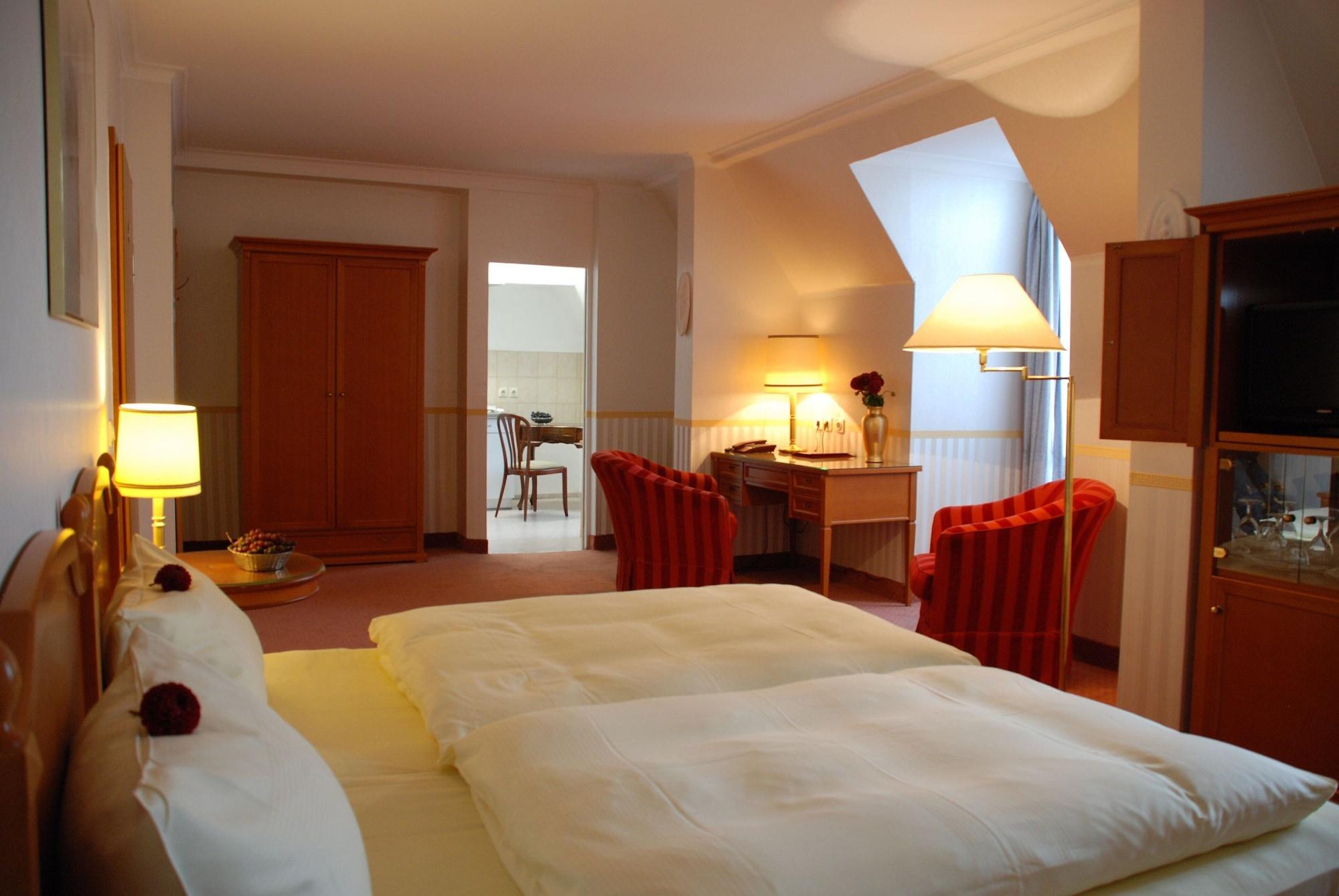Hotel Rheinischer Hof Bad Soden Bad Soden am Taunus Rom bilde